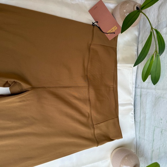 Girlfriend Collective Compressive
High-Rise Legging saddle size XXL New w Tags - Picture 5 of 11